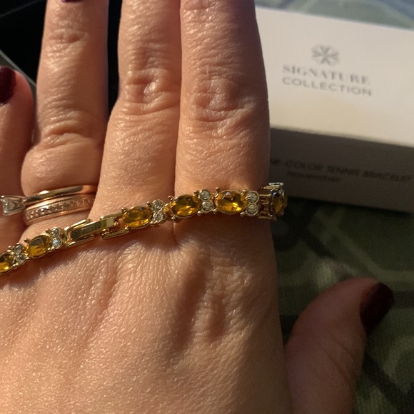 AVON - Birthstone - Color Tennis Bracelet ~November - Picture 2 of 4